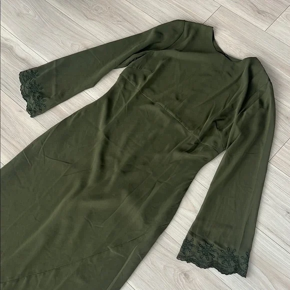 ASOS DESIGN embroidered cuff and hem maxi dress in khaki - Picture 5 of 15